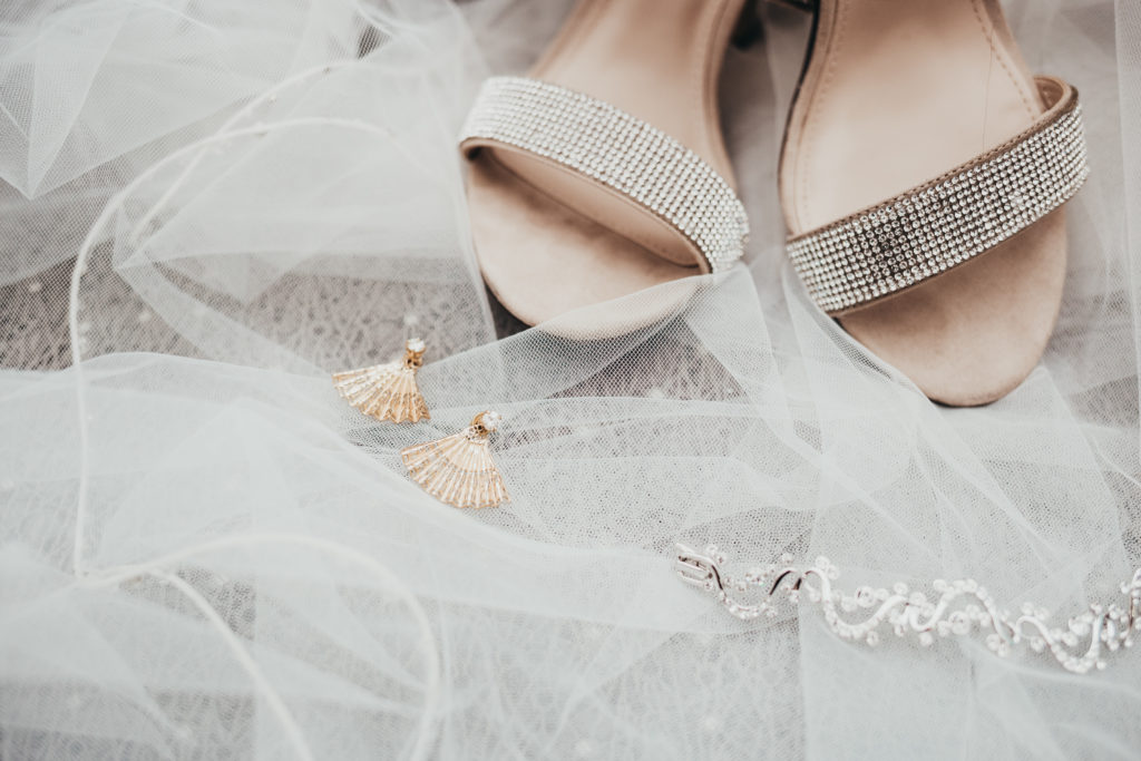Beautiful bridal details with fun jewelry