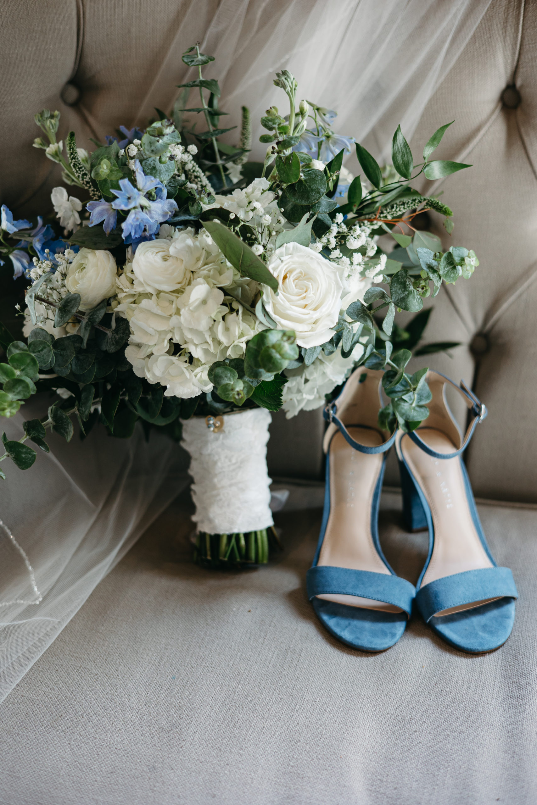 Something blue in your wedding bouquet bridal inspiration