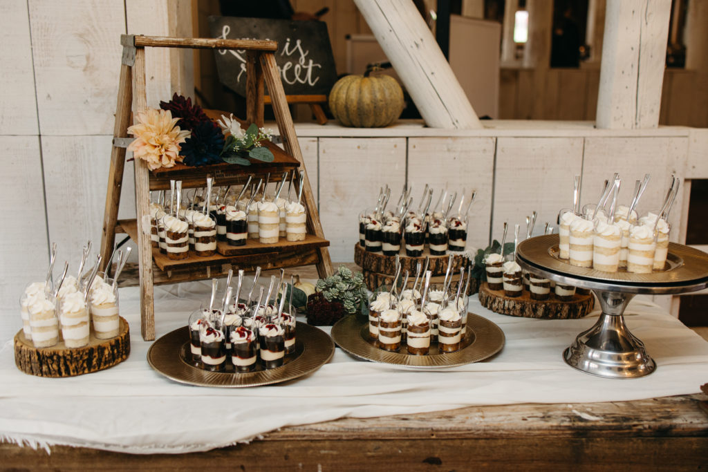 Wedding day cake ideas for guest dessert table