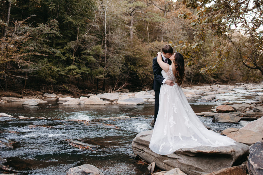 Planning your Georgia Elopement at Sope Creek Wedding Elopement Ideas