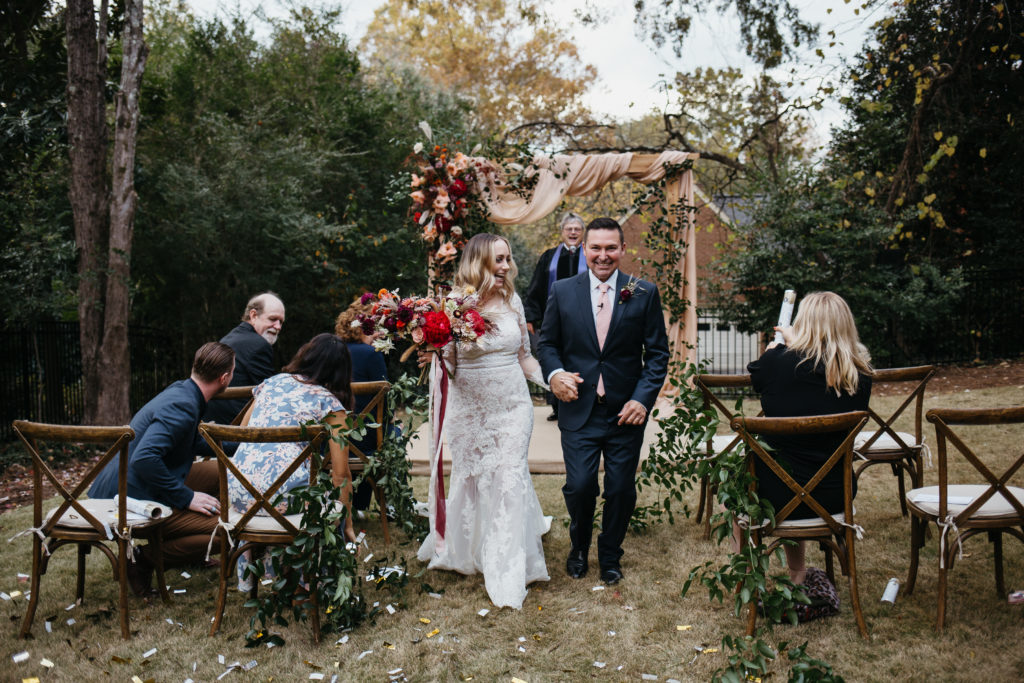 Choosing the wedding for you - backyard wedding inspiration
